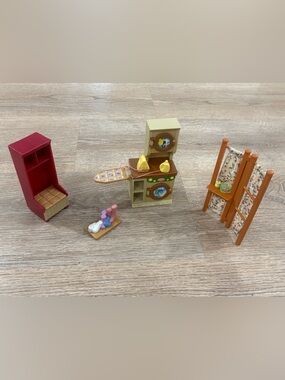 2005 Fisher Price Loving Family Dollhouse Laundry Hall Tree Furniture Lot